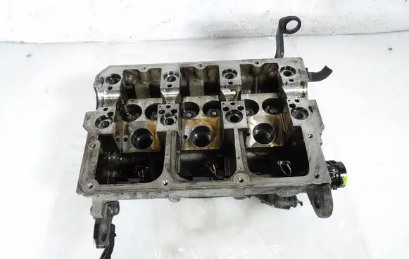 Skoda Fabia Mk2 (5J) Engine head 045103373H