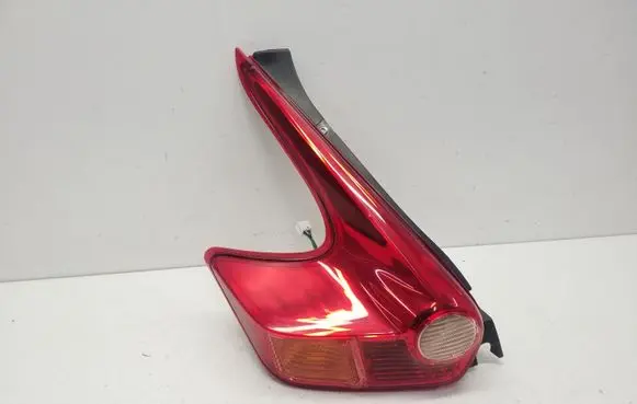 Nissan Juke I F15 Rear/tail lights