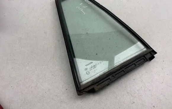 Toyota Verso Rear vent window glass 43R00097