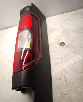 Renault Trafic III (X82) Rear/tail lights 265A64439R
