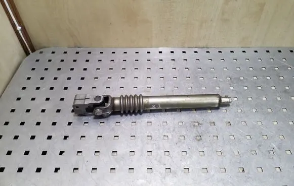 BMW X3 E83 Steering column universal joint