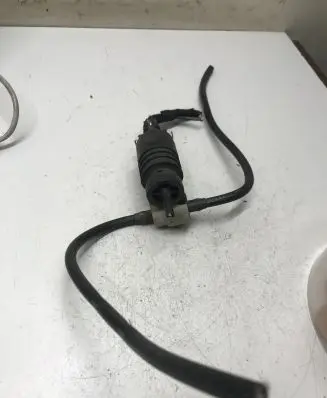 BMW 5 E39 Windscreen/windshield washer pump PA6GBGF30