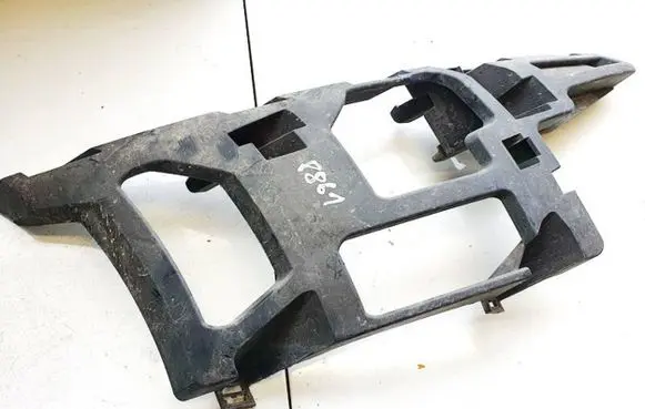 Ford Mondeo MK IV Front bumper mounting bracket 7S7117E856A 7s71-17e856-a