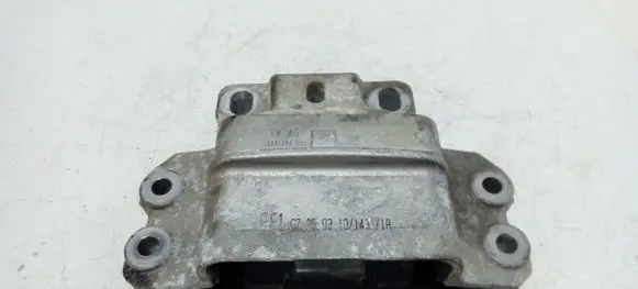 Volkswagen Golf VI Engine mount bracket 1K0199555M