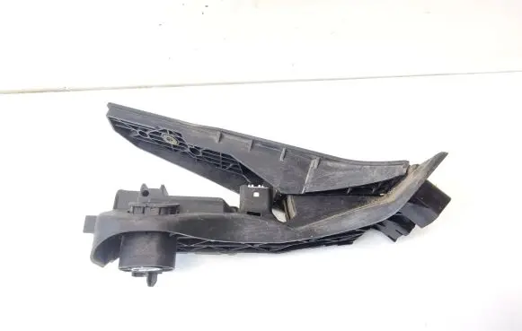 Volkswagen Jetta VI Accelerator throttle pedal 1K1723503AF