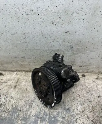 Volkswagen PASSAT B5 Power steering pump