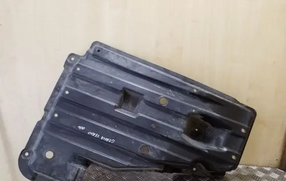 Toyota Corolla Verso AR10 Fuel tank bottom protection 583980F010