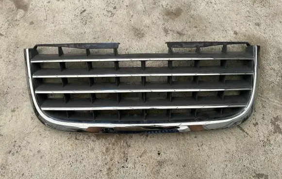 Chrysler Grand Voyager V Front bumper upper radiator grill 05113127AA 05113228AA