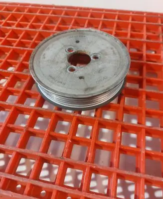 Audi A6 S6 C6 4F Water pump pulley 059121031H