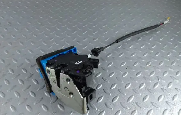 KIA Ceed Rear door lock 81410A2400