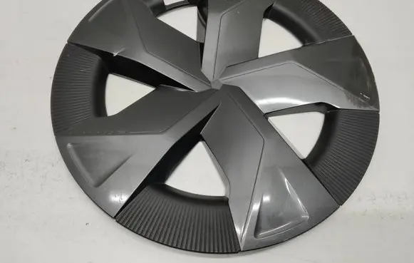 Toyota Prius xw60 R16 wheel hub/cap/trim 