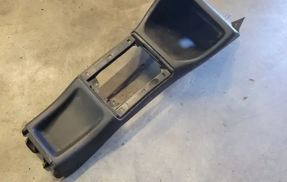 Volkswagen Golf III Glove box central console 1H1863243