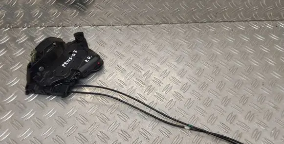 Toyota Prius (NHW20) Front door lock