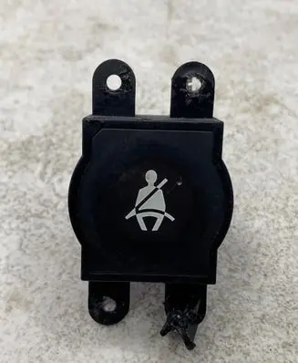 Nissan Pathfinder R51 Seat belt warning relay 