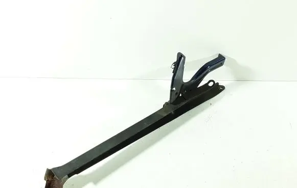 Toyota Corolla Verso E121 Radiator support slam panel bracket 