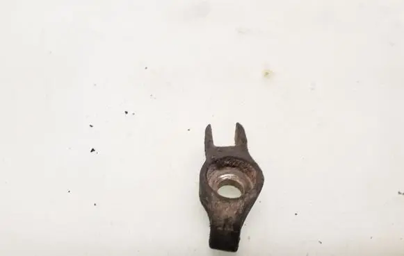 Volkswagen II LT Fuel Injector clamp holder