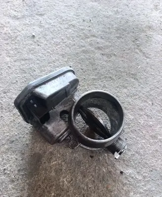 BMW 5 E60 E61 Throttle valve 780437301