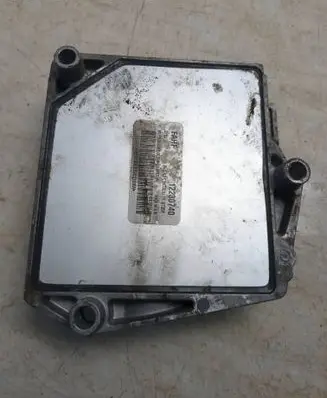 Opel Zafira B Engine control unit/module 12230740 Mt35e