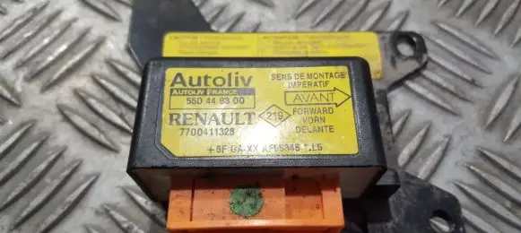 Renault Laguna I Airbag deployment crash/impact sensor 7700411328 550449300
