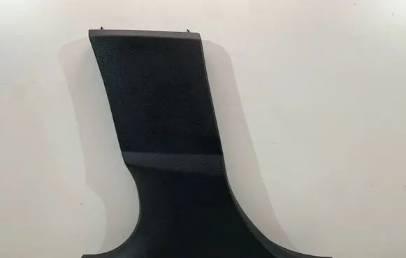(B) pillar trim (bottom)