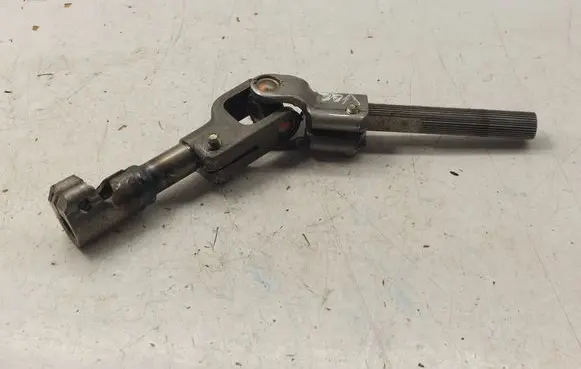 Toyota Corolla Verso AR10 Steering column universal joint 452600F021