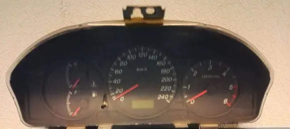 Mazda 626 Speedometer (instrument cluster) GG3DA