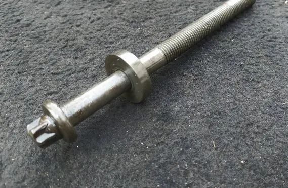 BMW 5 E60 E61 Cylinder head bolts 