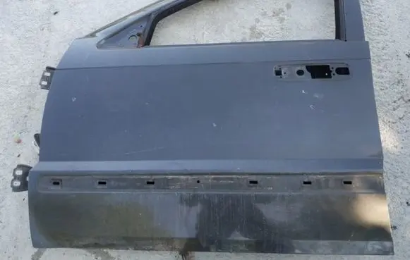 Jeep Grand Cherokee (WK) Front door pilkos