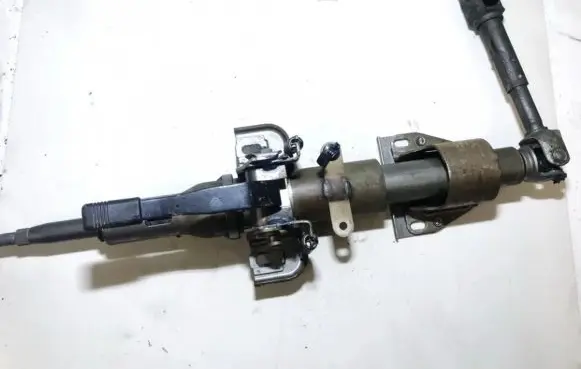 Steering wheel axle