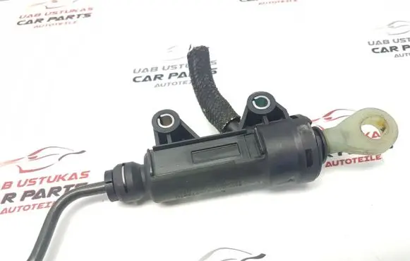 BMW 1 E81 E87 Clutch slave cylinder 6773670