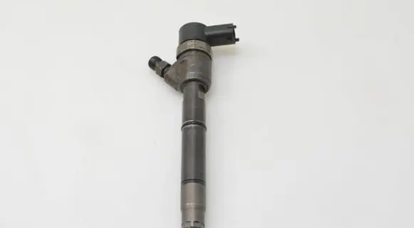 Hyundai i40 Fuel injector 338002A800