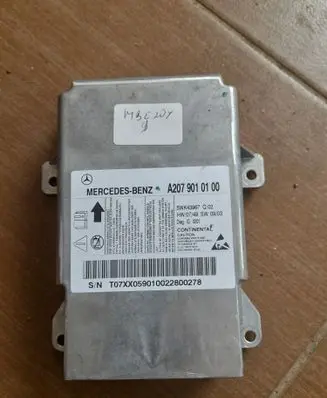 Mercedes-Benz E A207 Airbag control unit/module A2079010100