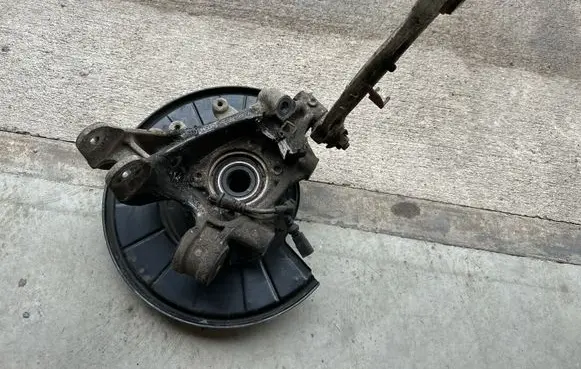 Volkswagen Touareg II Rear wheel hub spindle/knuckle