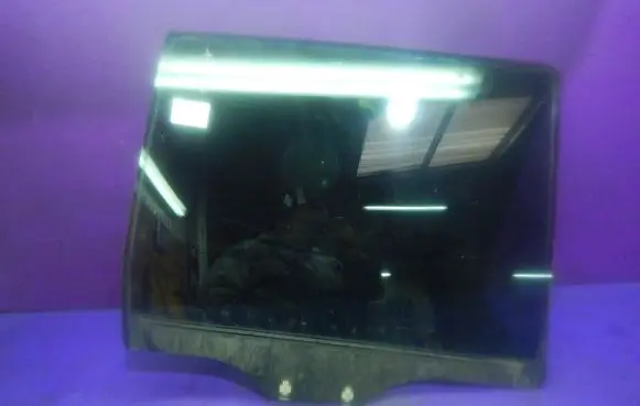 Hyundai Matrix Front door window glass four-door