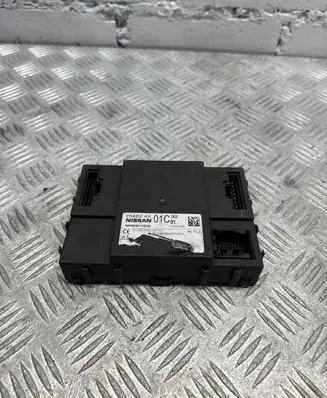 Nissan Navara D40 Comfort/convenience module 284B24X01C 5WK49369