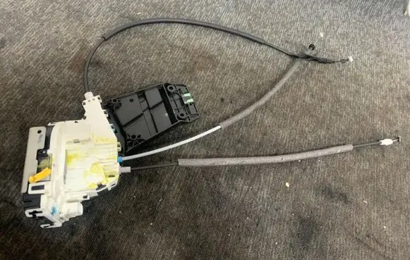 Jeep Compass Front door lock