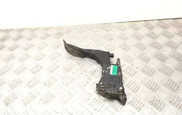 Skoda Fabia Mk1 (6Y) Accelerator throttle pedal 6Q1721503C 6PV00849601 021602