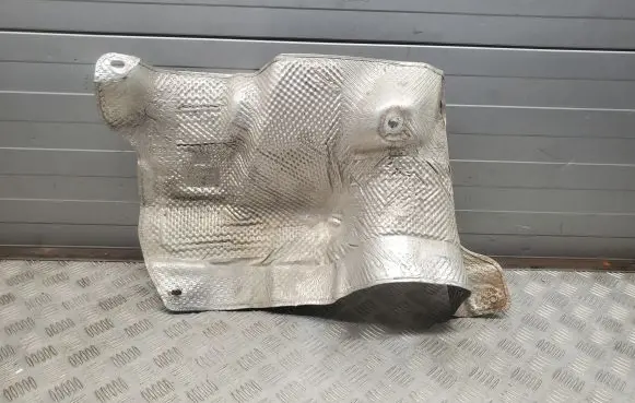 Chrysler Pacifica Heat shield in engine bay 68214230AB