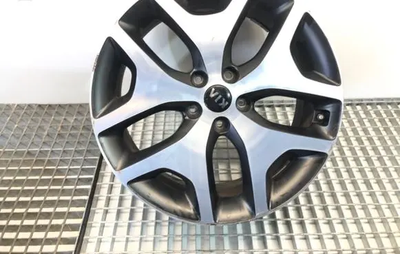 KIA Sportage R17 alloy rim 52910F1500