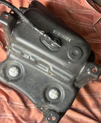 Volkswagen Arteon AdBlue liquid reservoir 3Q0131877D 1056550