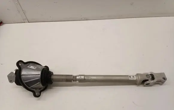 BMW 5 G30 G31 Steering column universal joint 6886806 686208206