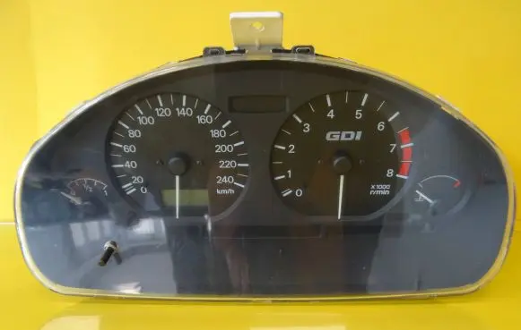 Mitsubishi Carisma Speedometer (instrument cluster) MR308415