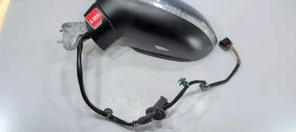 Volkswagen PASSAT B8 Front door electric wing mirror 23966935