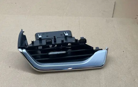 Skoda Enyaq iV Dashboard air vent grill cover trim 5LB819201N SK316