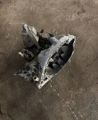 Renault Megane III Manual 5 speed gearbox JR5175 08669800Z8 9HL9HC