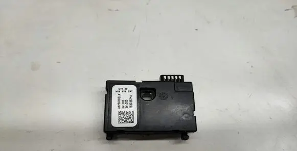Volkswagen Golf V Other devices 1K0959654 76B0362A