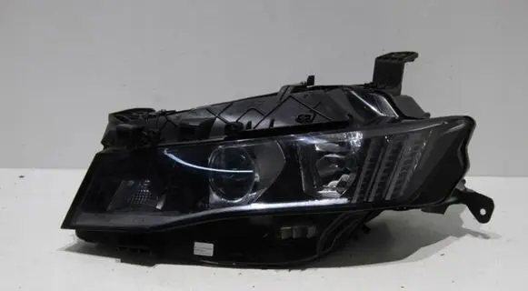 Peugeot 5008 II Headlight/headlamp