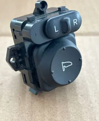 Honda Civic Wing mirror switch SMGE010 NH167L1478T