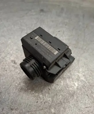 Mercedes-Benz E W211 Ignition lock 2115450608 33002203 7000169320206158