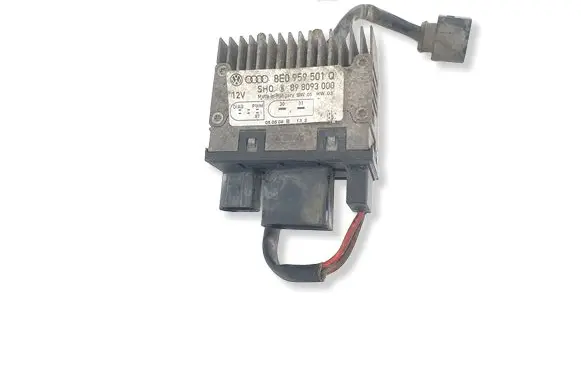 Audi A4 S4 B7 8E 8H Coolant fan relay 8E0959501Q
